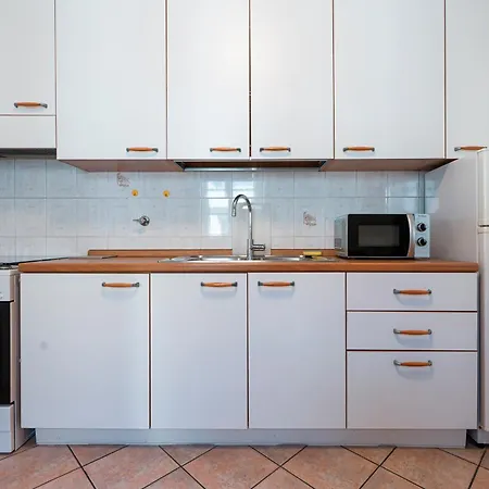 Appartamento Nicole's - Trilocale In Centro *